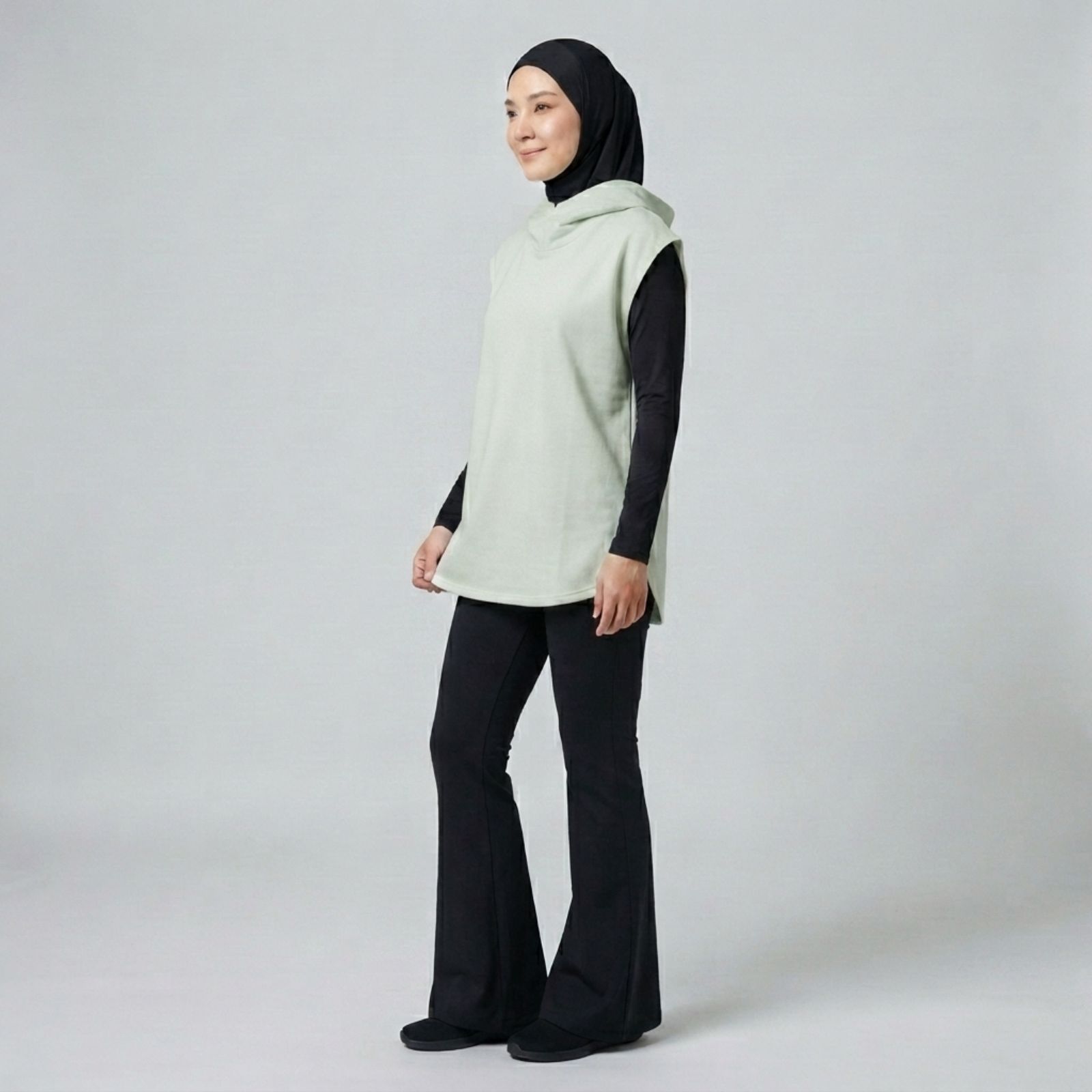 Sporty Hooded Vest SAGE
