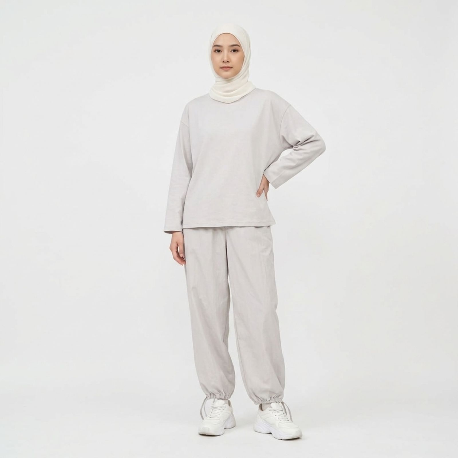 Set Baju Olahraga Wanita Lengan Panjang & Celana Jogger Katun Adem Premium GREY