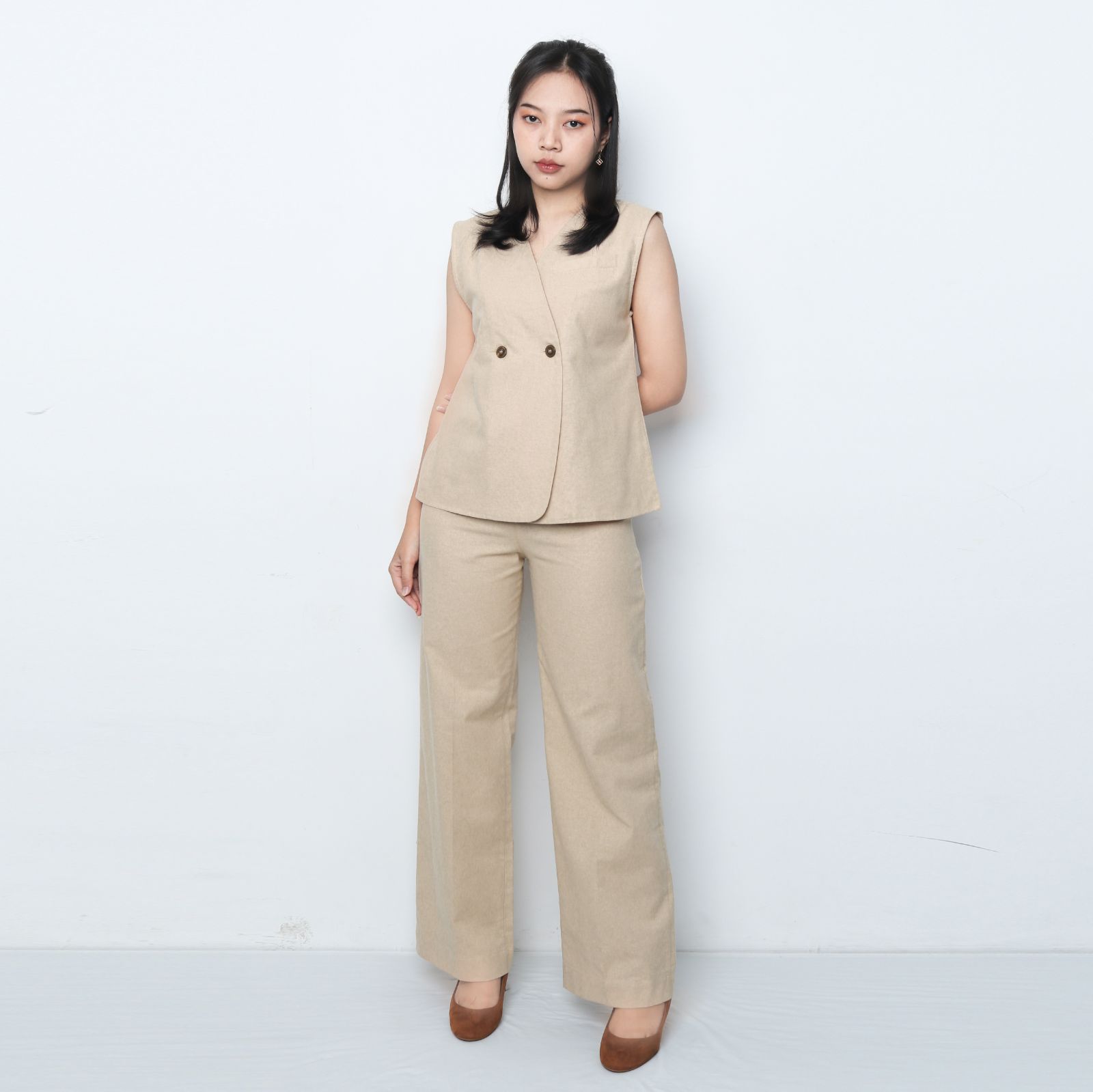 Women's Sleeveless one-piece Dress with Front Buttons and Straight-leg Trousers made of Linen