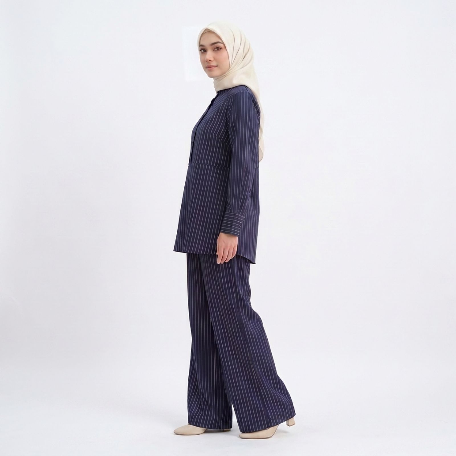 Nadira Pinstripe Modest Co-Ord Set sampul