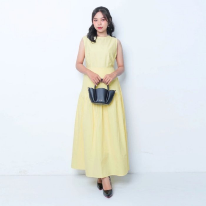 Luna Dress Panjang Feminim Tanpa Lengan | Feminim Sleeveless Maxi Dres by Youniq.ex