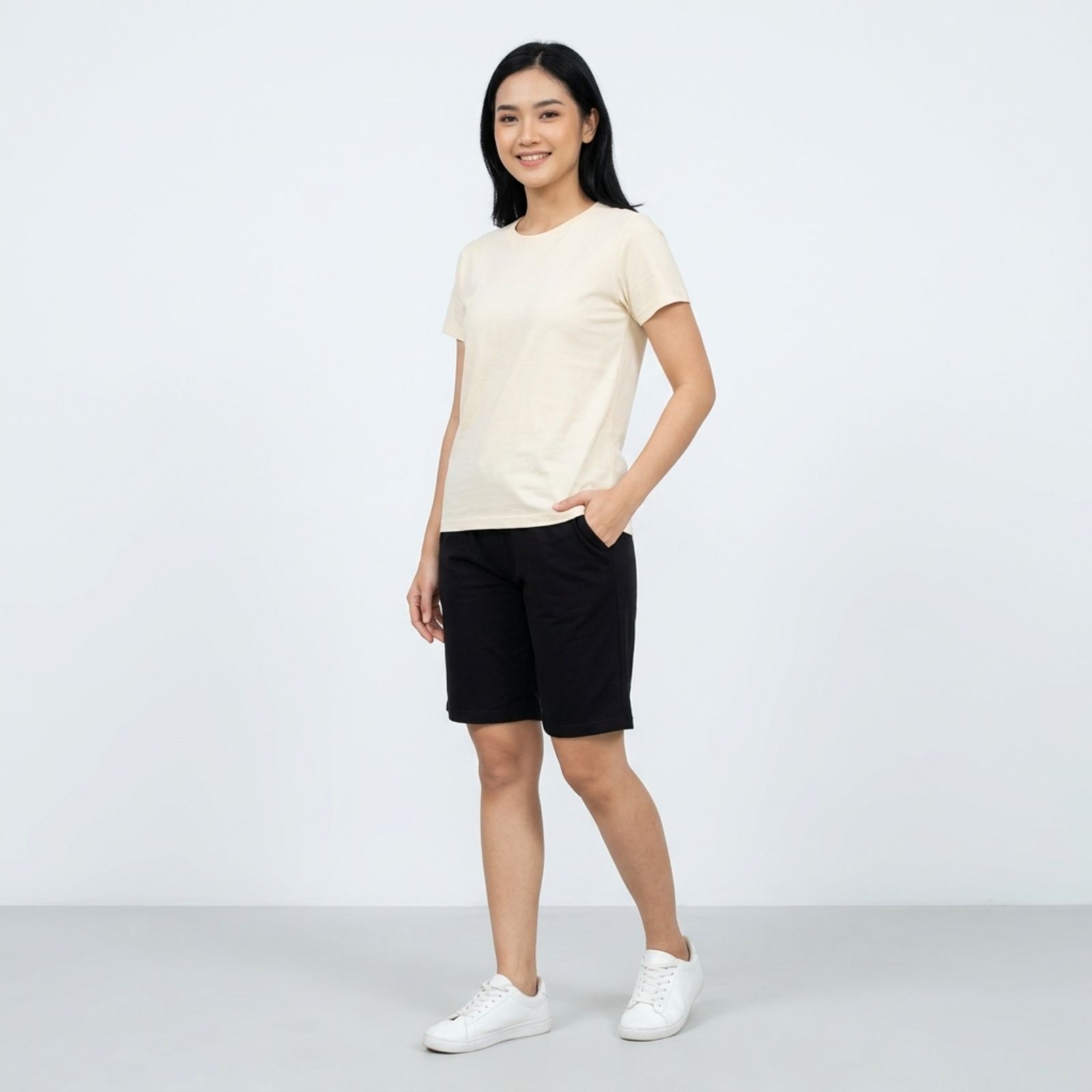 KAOS POLOS LENGAN PENDEK KATUN COMBED 30S By YOUNIQ sampul